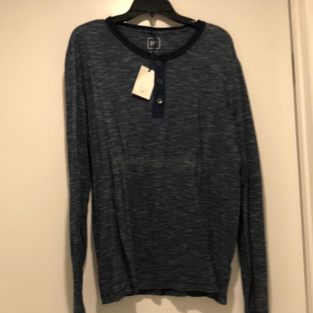 ⭐️NWT⭐️ GAP Men’s Henley Top